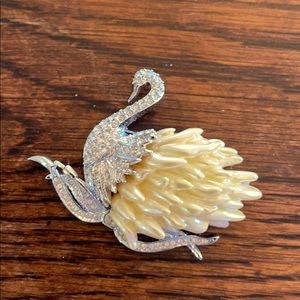 Swan brooch
